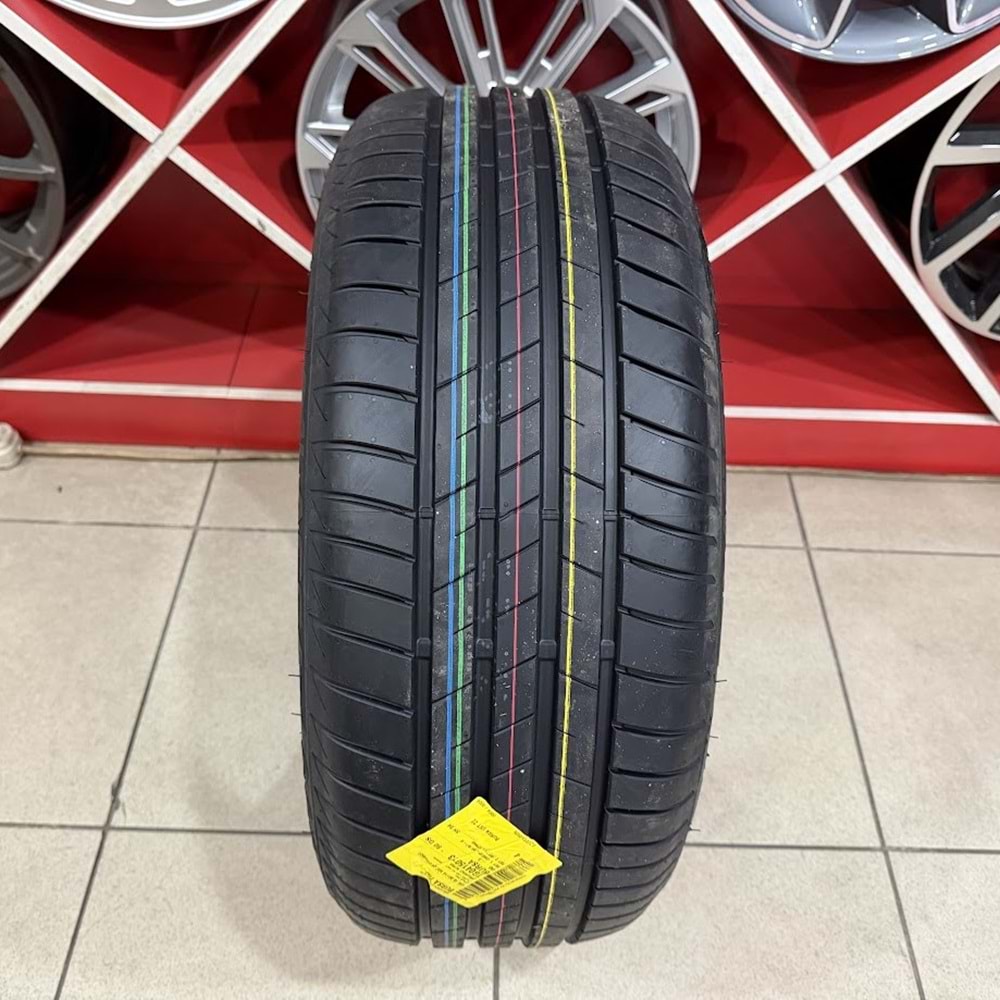 Lassa 2355018 97V Competus H/P 3 DOT:2026