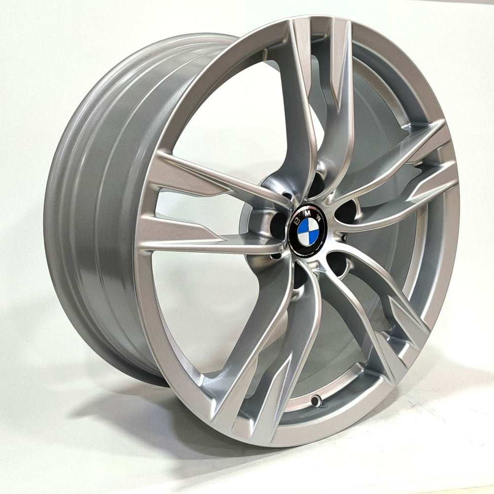 195x120 RC-182 8,5-9,5*19 ET33 72,6 SILVER