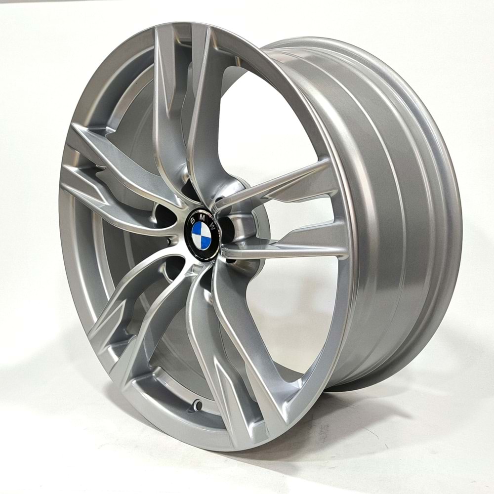 195x120 RC-182 8,5-9,5*19 ET33 72,6 SILVER