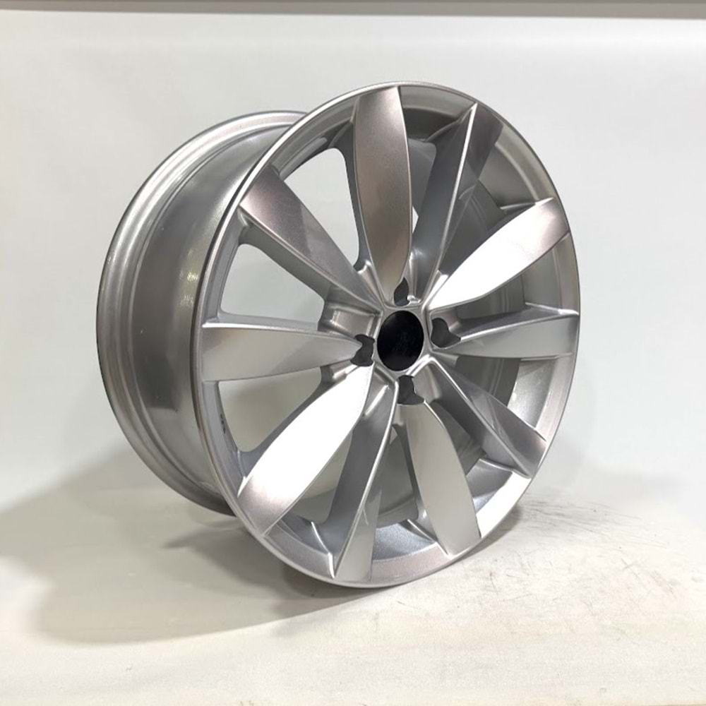 175X100 17271 7,5*17 ET35 67,1 FULL SILVER