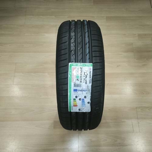 Nexen 2055516 91V N-BLUE HD PLUS DOT:2026