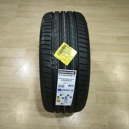 Bridgestone 2254018 92Y XL Turanza 6 DOT:2026