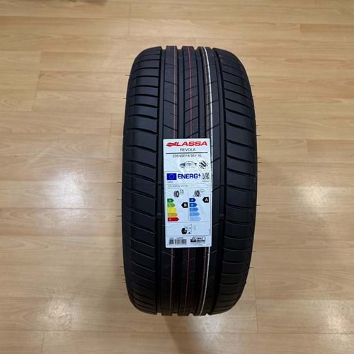 Lassa 2354018 95Y XL Revola DOT:2026